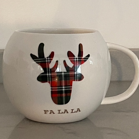 Large Round Porcelain Christmas Mug •NEW - Picture 1 of 4